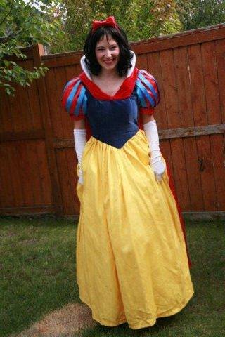 Full Length picture of Princess Snow White at 3 yr old princess birthday party in Calgary, Alberta