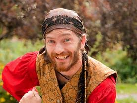 Our theatre combat specialist Pirate will train all your little boy pirates at the party
